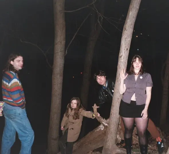 New show: 📢 a summer's night of sparkly indie pop with Lightheaded + Jeanines.

Carrying on the long tradition of sentimental pop songwriters, U.S.'s Lightheaded @lightheadedband distills decades of jangly, lovelorn tunes into sparkling sounds for modern softies. They have the sunshine sparkle of Margo Guryan, the C86 charm of Dolly Mixture, and the cinematic swell of Belle & Sebastian: a simple case of pure pop for now people.

The band have signed to Skep Wax @skepwax records in the UK to release a new EP, Thinking Dreaming Scheming, their most collaborative and earnest release to date. Expect baroque pop that feels warm and dusty and adding to all the fun are the cameos and contributions from the new generation of New York indie pop goodness.

Jeanines @jeaninesnyc - Alicia Jeanine and Jed Smith - have charted a distinctive course through the history of pop, evoking influences as varied as the 60s folk of early Fairport Convention and Vashti Bunyan, the sunshine pop of Margo Guryan and the post-Black Tambourine projects of Pam Berry.
Their new album, "How Long Can It Last," finds Jeanines combining richly melodic tunes with crisp arrangements and melodies and harmonies which are simply heavenly, elevating these economical songs to give each the feeling of a lost classic. 

Tickets and further info:
https://bit.ly/MeltingVinylTickets
@meltingvinylbrighton 

Melting Vinyl presents
Lightheaded + Jeanines at The Prince Albert, Brighton on Sunday 20th July
Doors: 8pm. Show starts: 8.30pm.
£14 in advance with booking fee /£18 on the door
Age restrictions - 18+